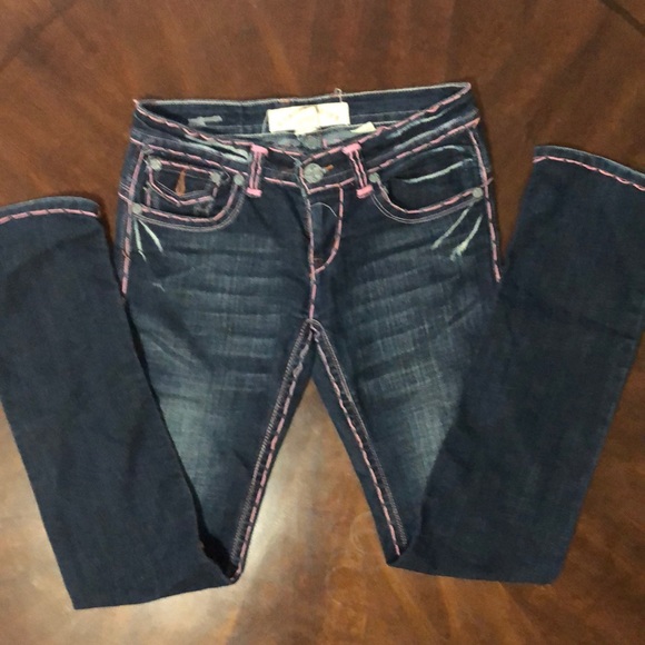 Latinas In Jeans Latinas In Jeans